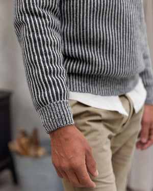 Vale Sweater / Lines