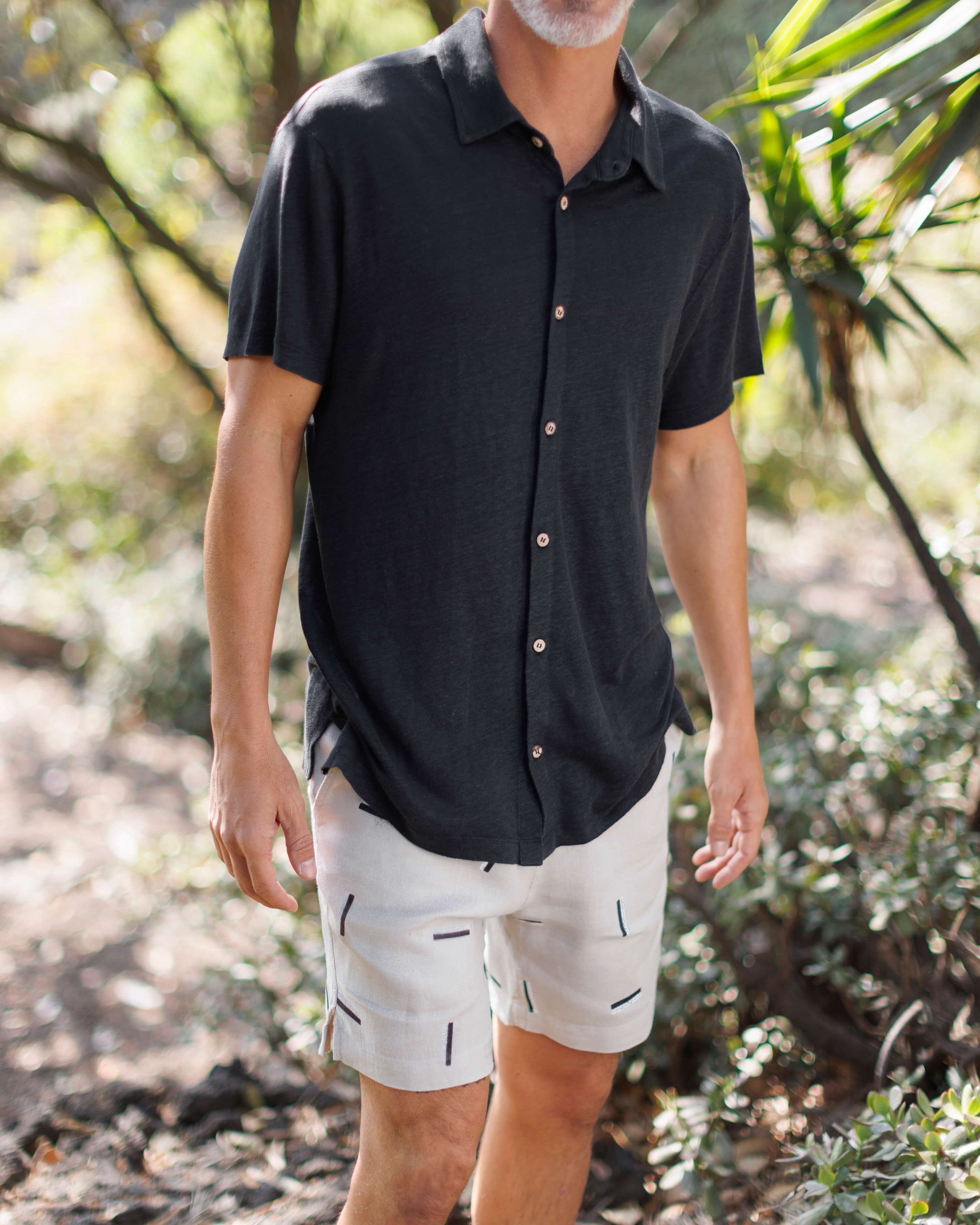 Knit Ola Linen Short Sleeve Button Up Shirt - Sustainable French Linen / Black Night