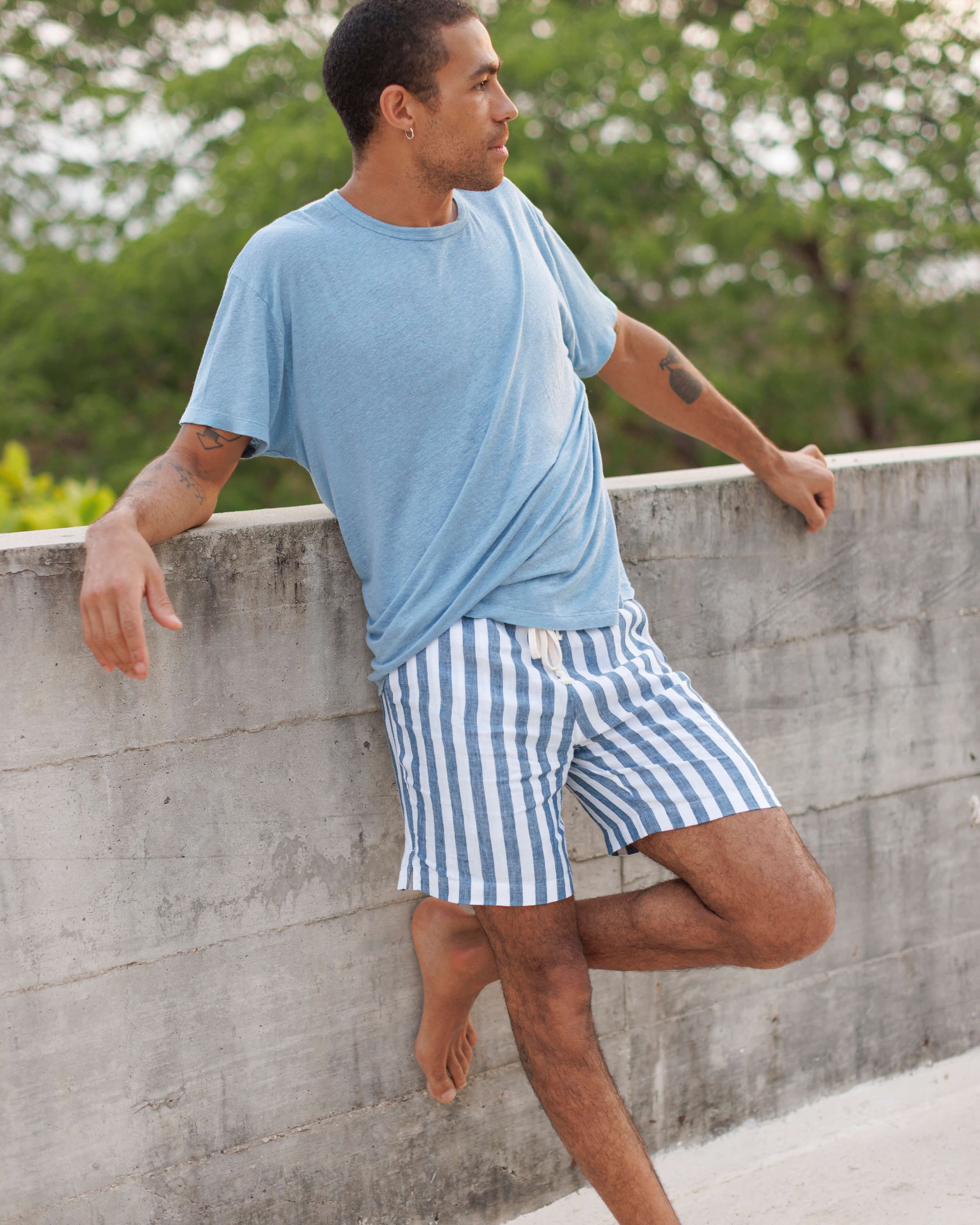 Bo Linen Drawstring Shorts - Sustainable French Linen / Blue and White Thick Stripe Big Wave