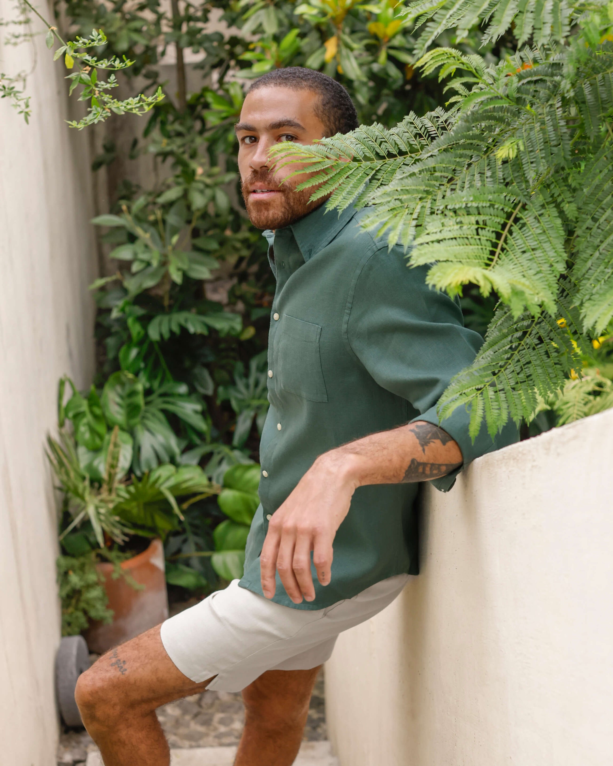 Playa Linen Button-Down Shirt - Sustainable French Linen / Forest Green Pine