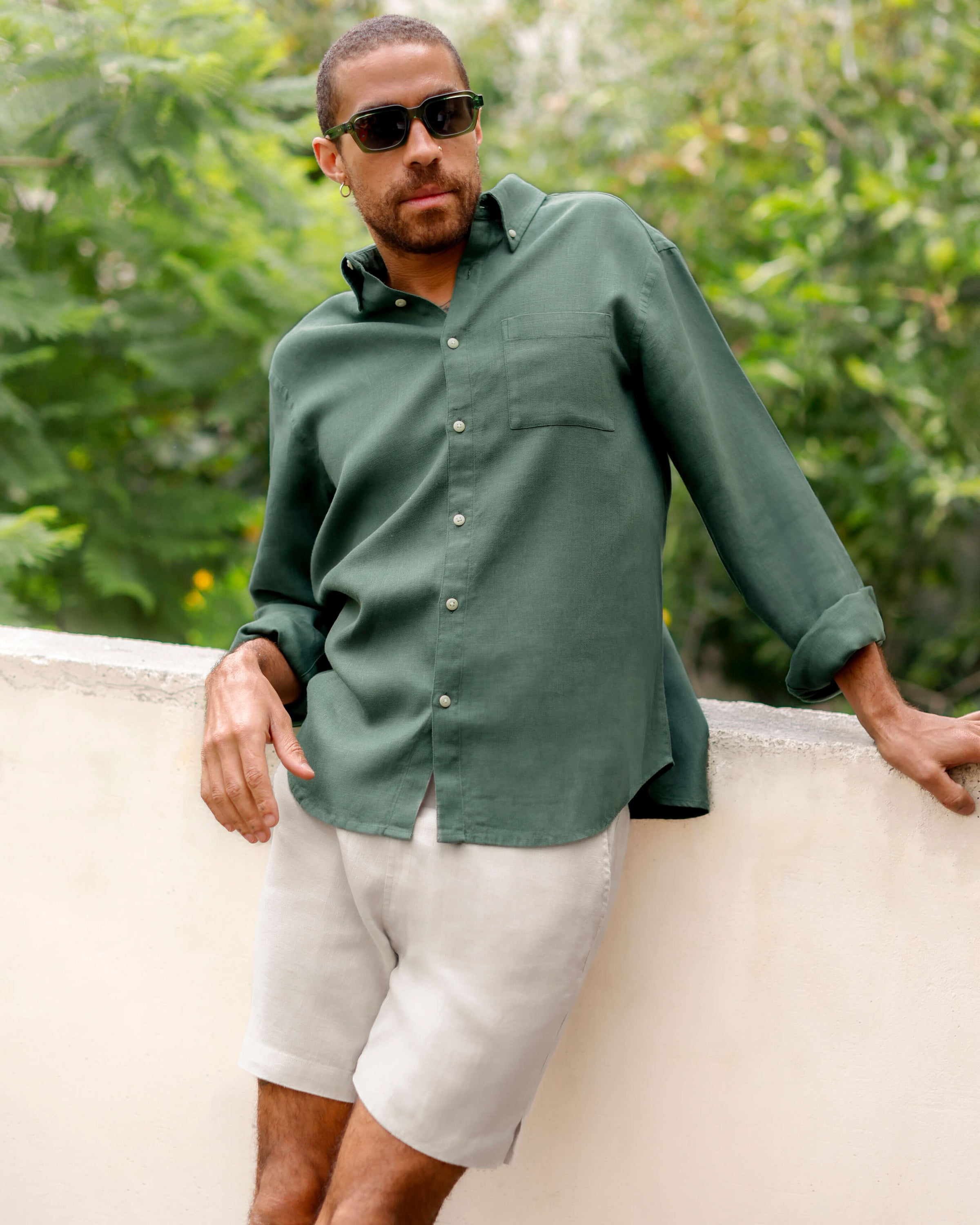 Playa Linen Button-Down Shirt - Sustainable French Linen / Forest Green Pine