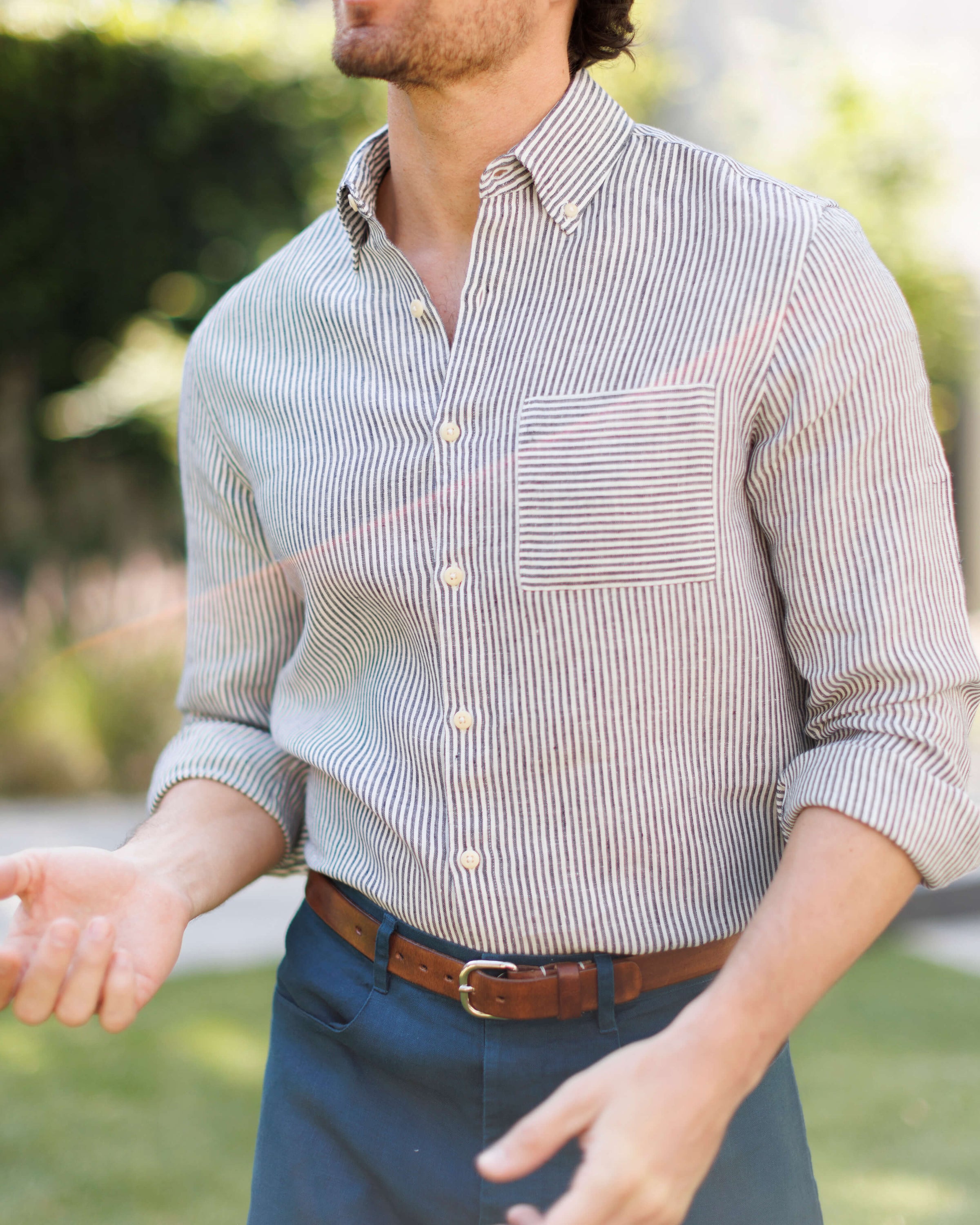 Playa Linen Button-Down Shirt - Sustainable French Linen / Blue and White Stripe Lines