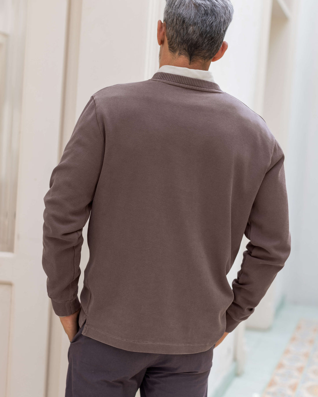 Caza Slubbly Organic Cotton Crewneck Sweatshirt / Faded Brown Coffee