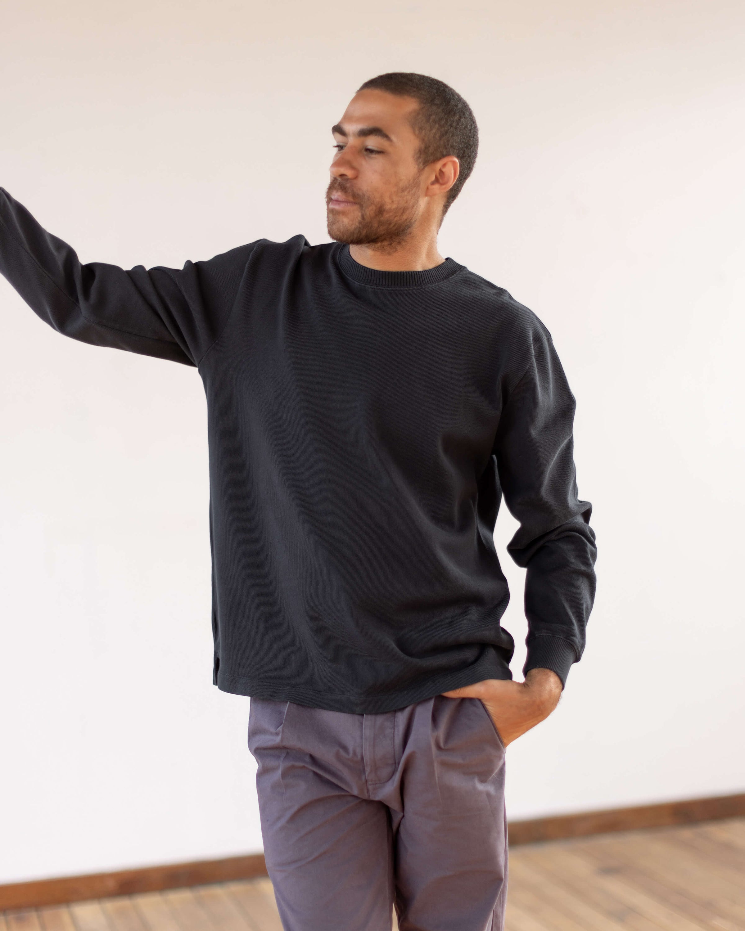 Caza Slubbly Organic Cotton Crewneck Sweatshirt / Black Night