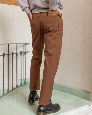 Organic Cotton Alta Pleated Trousers / Redwood Brown