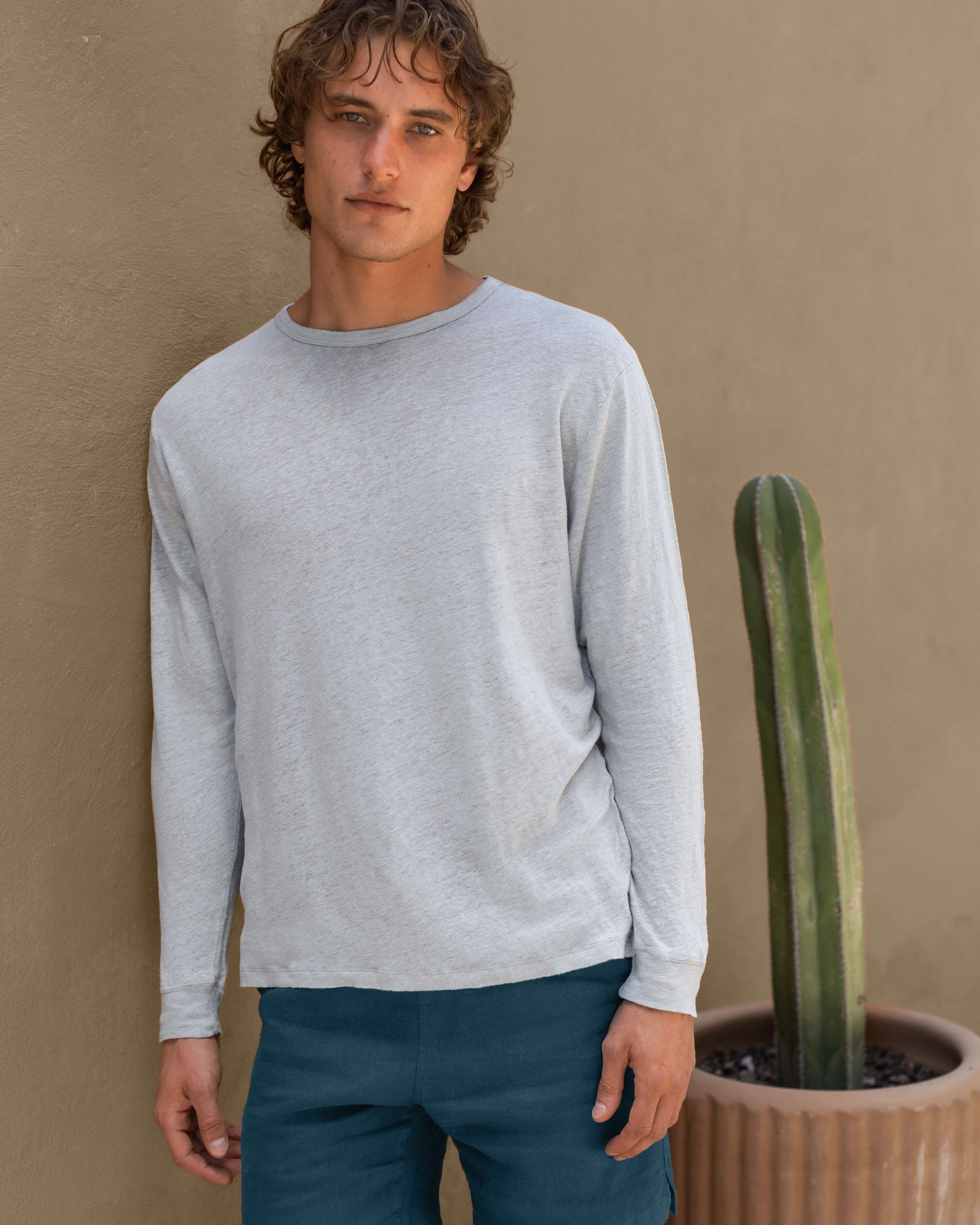 Sun Knit Linen Long Sleeve T-Shirt - Sustainable French Linen / Faded Silver Steel