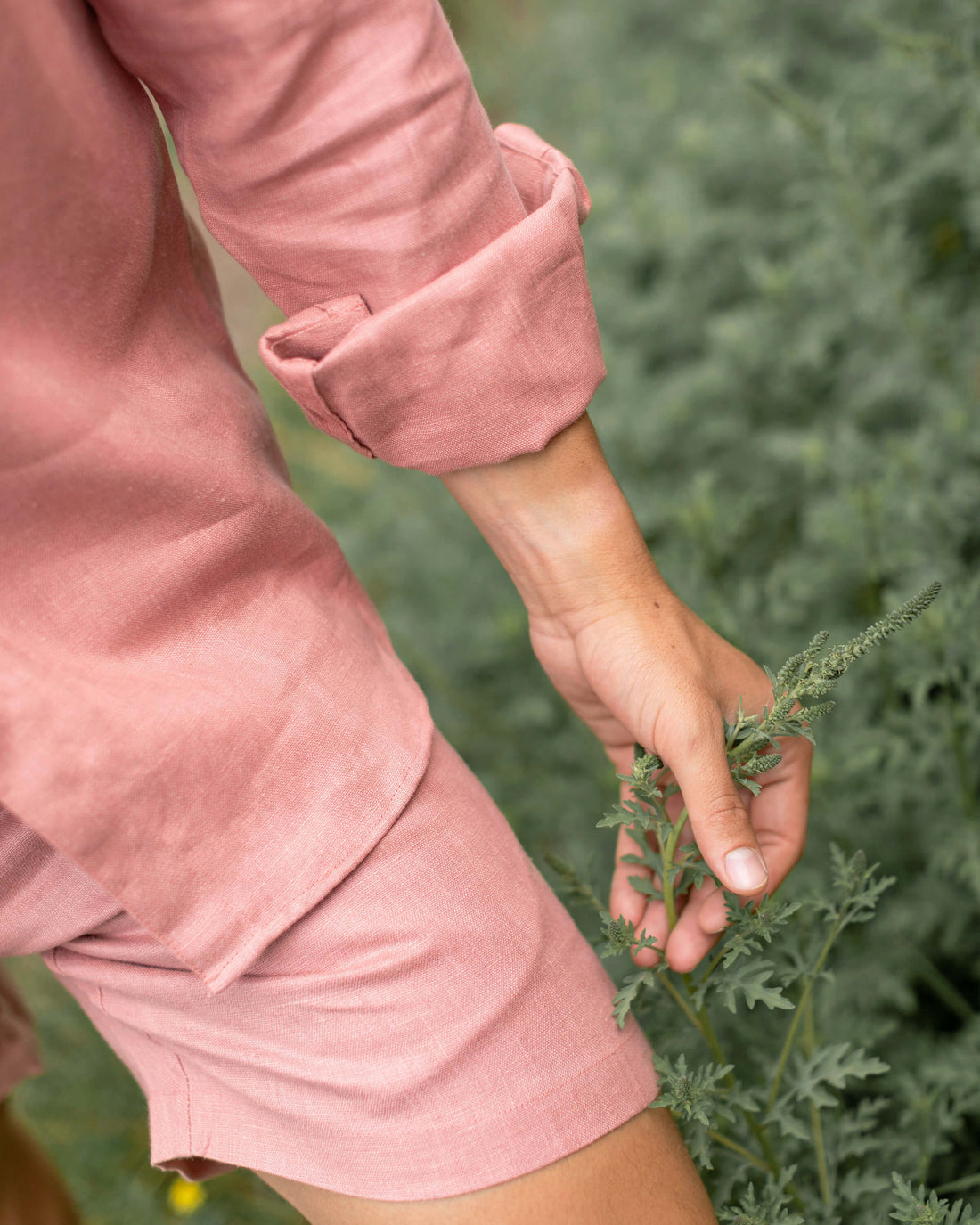 Playa Linen Button-Down Shirt - Sustainable French Linen / Faded Pink Watermelon