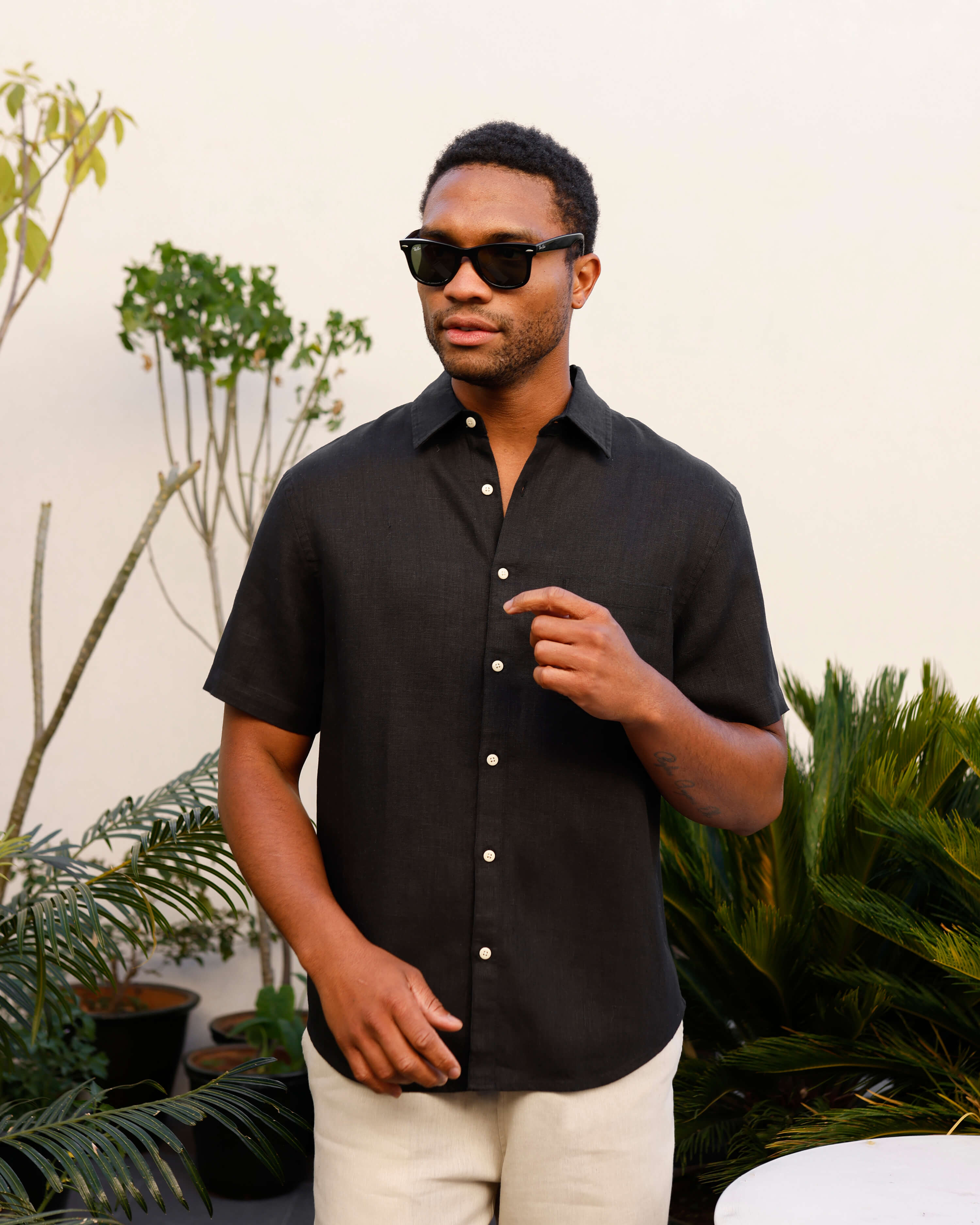 Ola Linen Short Sleeve Shirt - Sustainable French Linen / Black